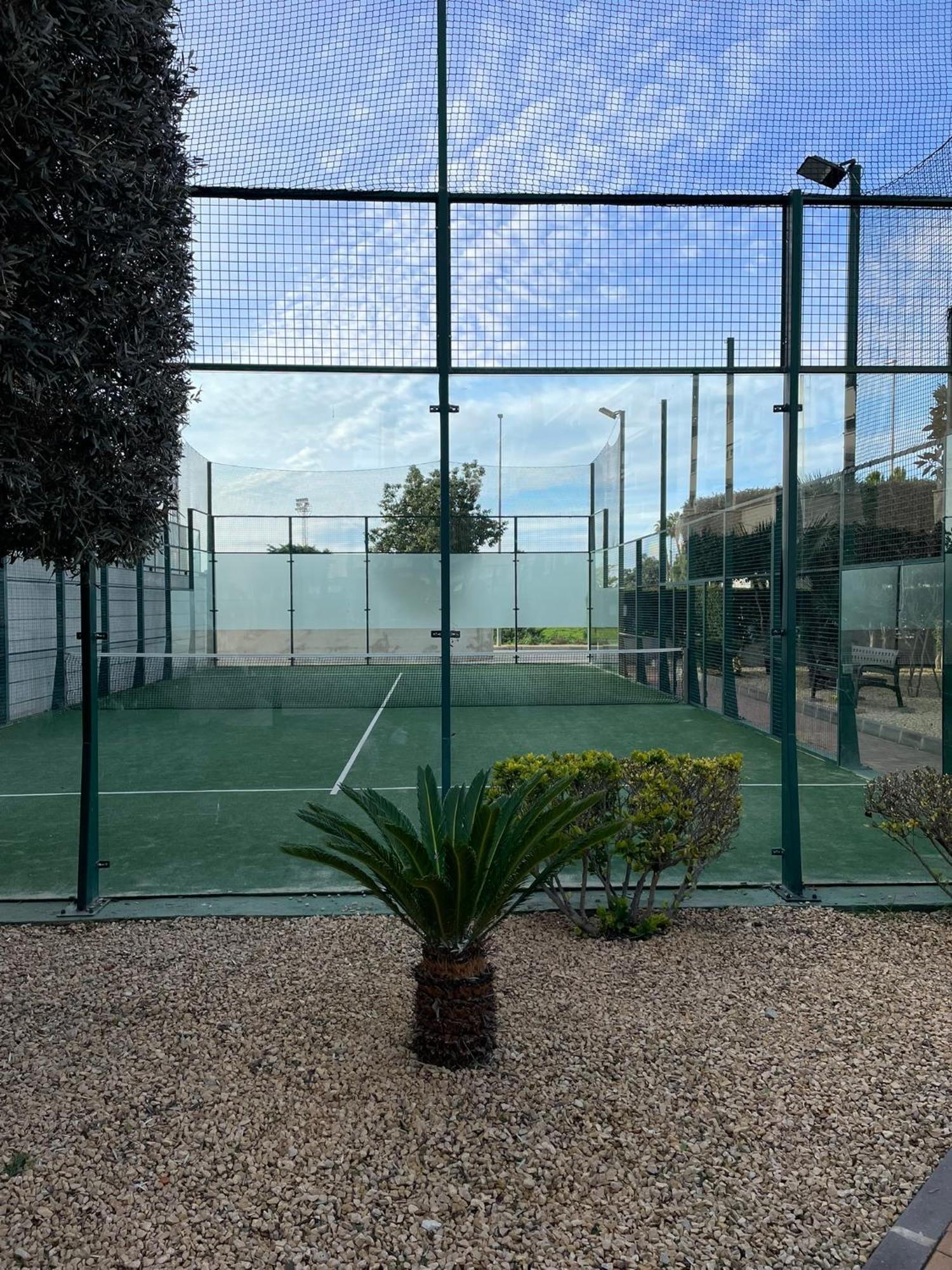Hogar Brisa De Las Marinas Acogedor Apartamento Con Amplia Terraza Y Acceso Directo A Las Piscinas-Comfortable Apartment With Spacious Terrace And Direct Pool Access Denia Bagian luar foto